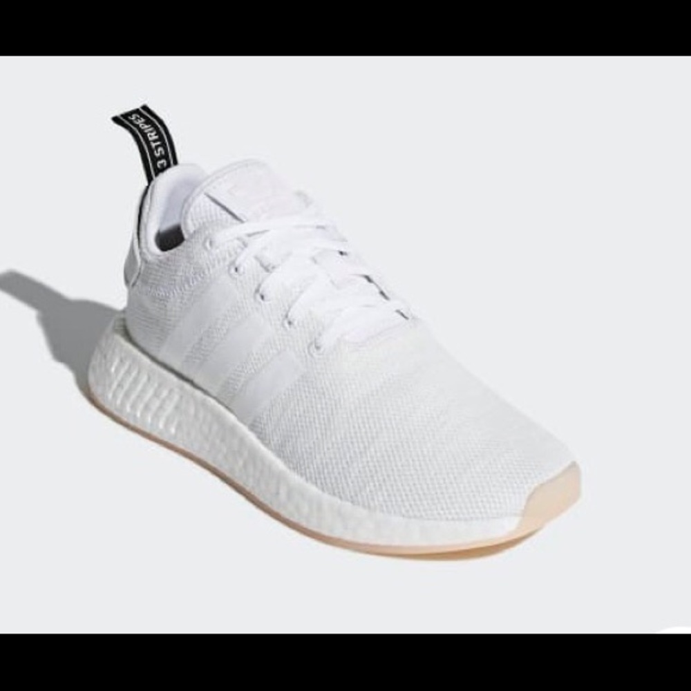 Women’s Adidas nmd r2